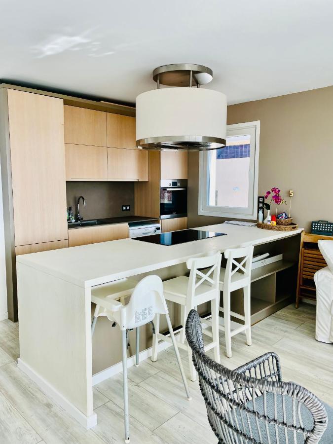 La Marina2 Seaview With Amazing Terrace Apartment Sitges Exterior photo