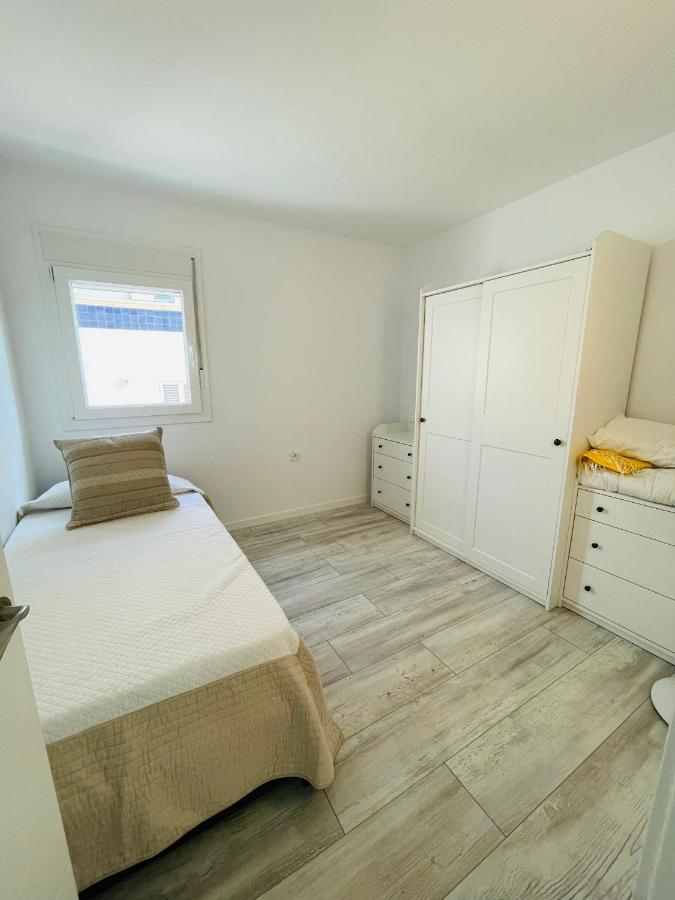 La Marina2 Seaview With Amazing Terrace Apartment Sitges Exterior photo